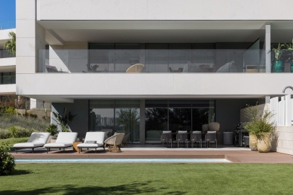 Luxurious Ground-Floor Apartment with Private Garden and Pool in White Angel Talamanca