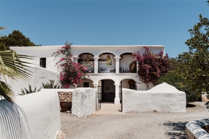 Gorgeous Renovated Ibiza Finca: Authentic Details, Stunning Views, and Rental License!