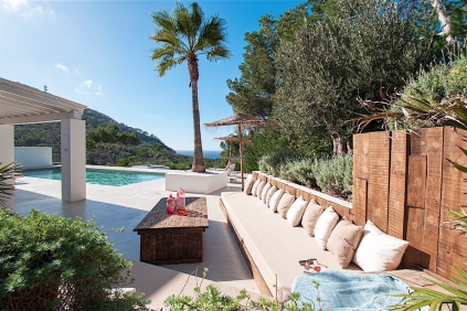 Fantastische Ibiza finca met zeezicht 