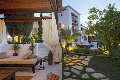 Gorgeous Ibiza villa offering charm, space and privacy!