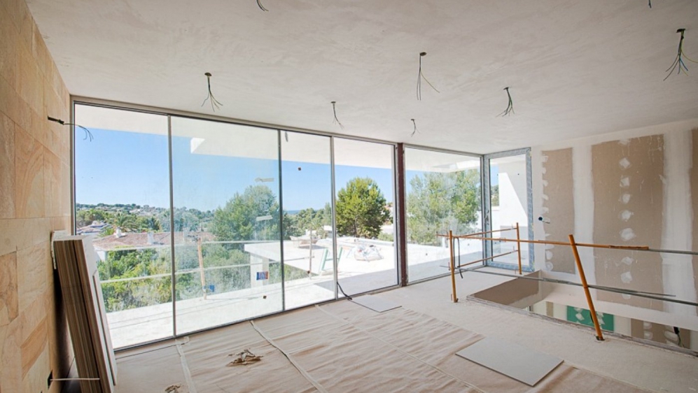 Mooie nieuw gebouwde moderne Ibiza stijl villa dichtbij Moraira centrum en het strand