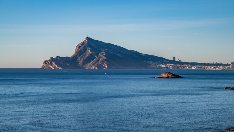 Stunning high tech penthouse in amazing location facing the sea and marina of Altea