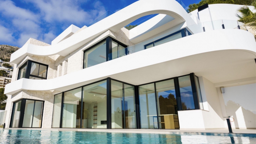 Brand new top quality modern villa with spectacular sea views