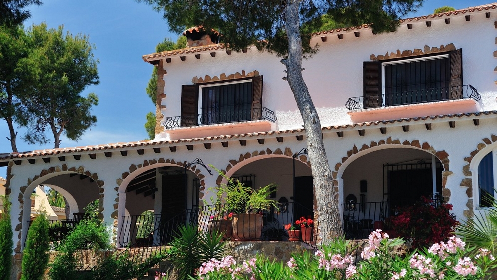Stunning authentic finca within walking distance from Moraira centre
