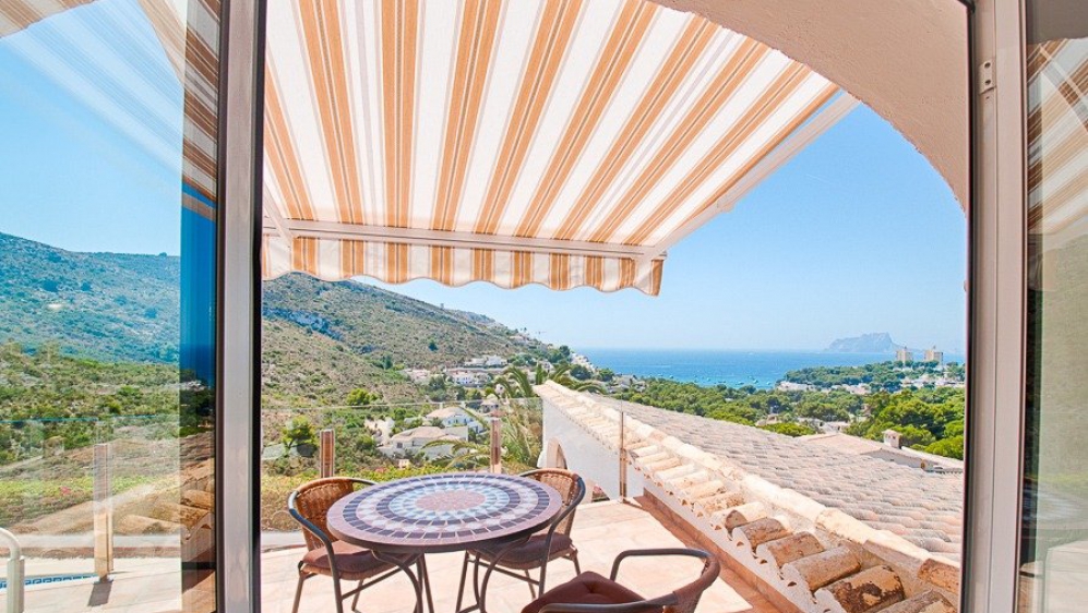 Stunning and very charming villa with amazing sea views in sought after El Portet area