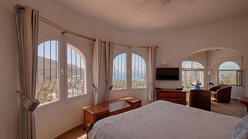 Stunning and very charming villa with amazing sea views in sought after El Portet area