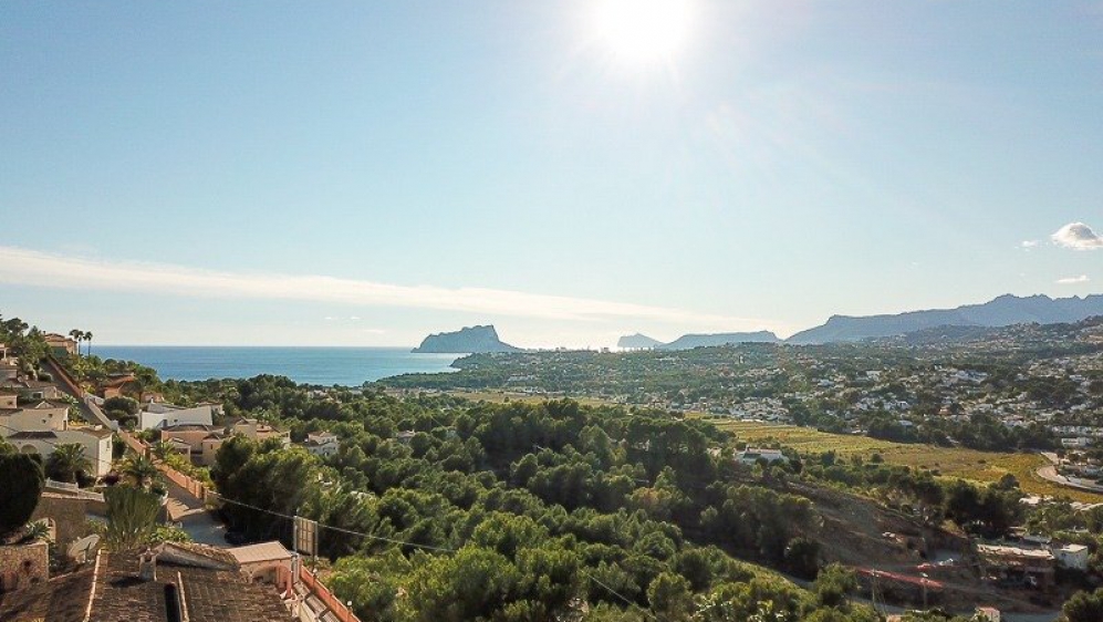 Fantastische nieuwe Ibiza stijl villa met fenomenaal zeezicht