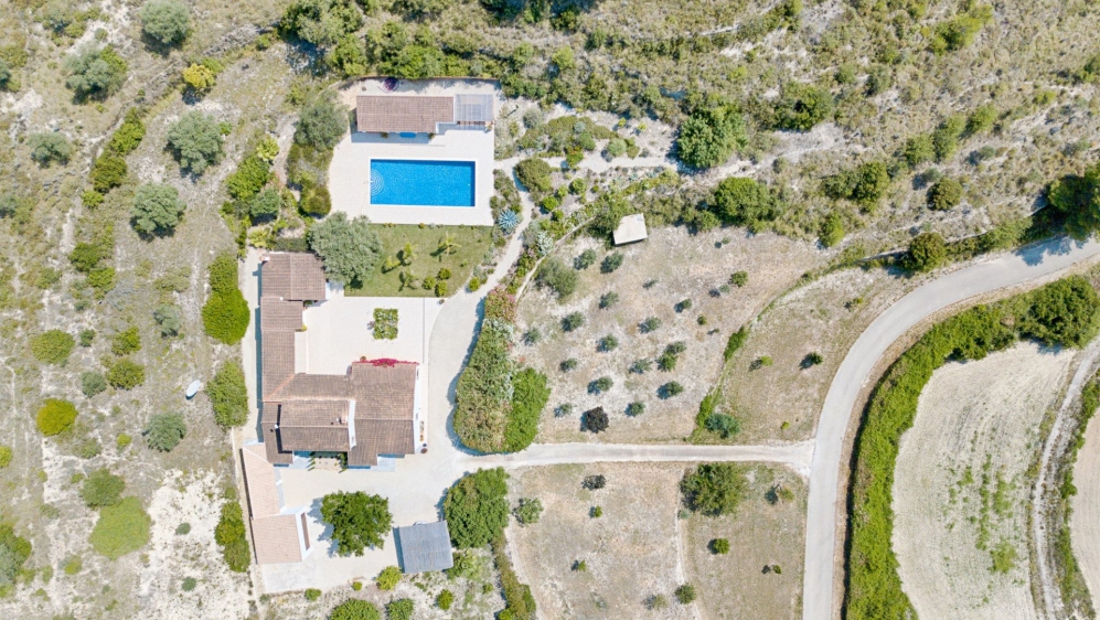 Prachtige finca in heerlijke groene omgeving met schitterend uitzicht in Benissa