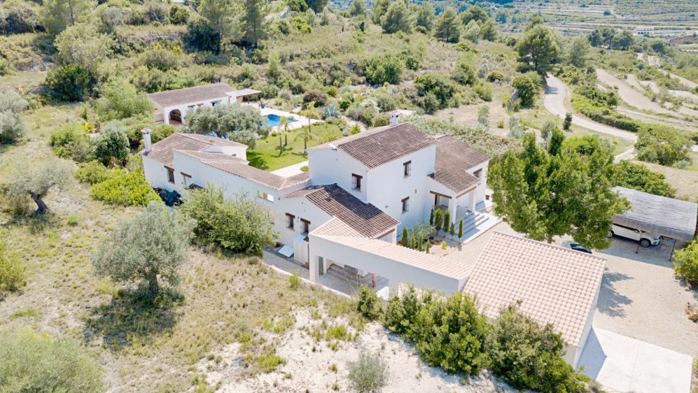 Beautiful finca in green surroundings offering breathtaking views in Benissa 