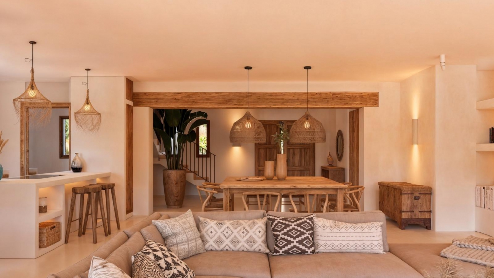 luxury new-build finca in Mediterranean style on large plot with panoramic views