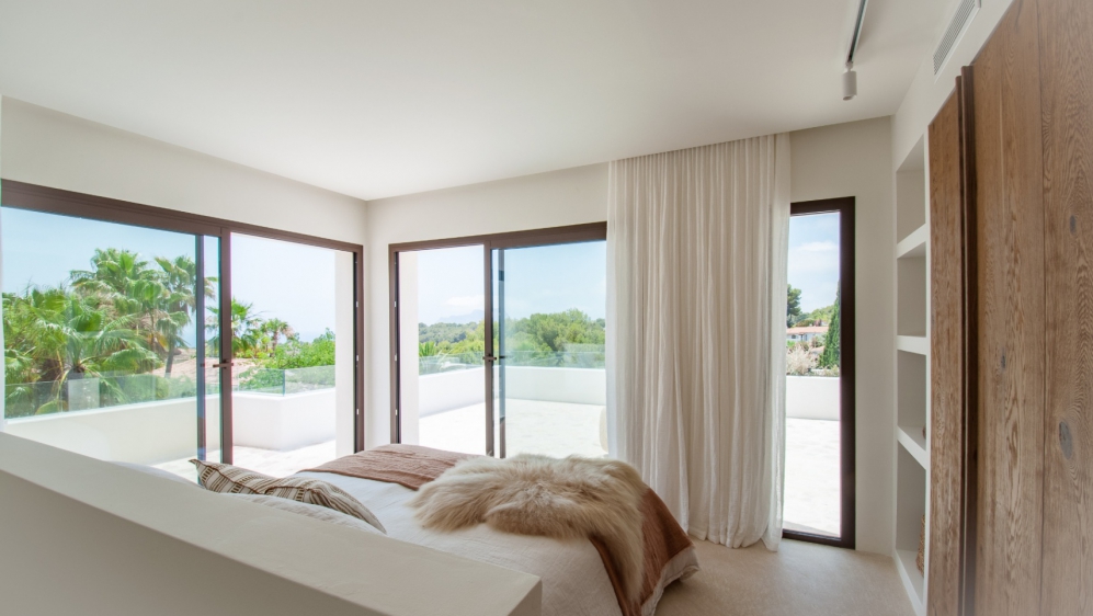 Luxe nieuwgebouwde Ibiza stijl villa op toplocatie Benissa