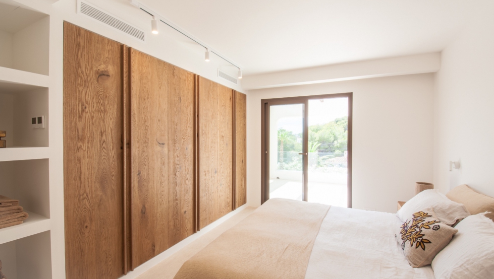 Luxe nieuwgebouwde Ibiza stijl villa op toplocatie Benissa