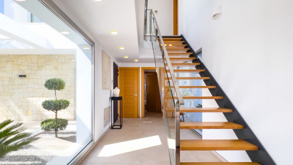 Modern Mediterrane villa met panoramisch zeezicht op toplocatie in Moraira