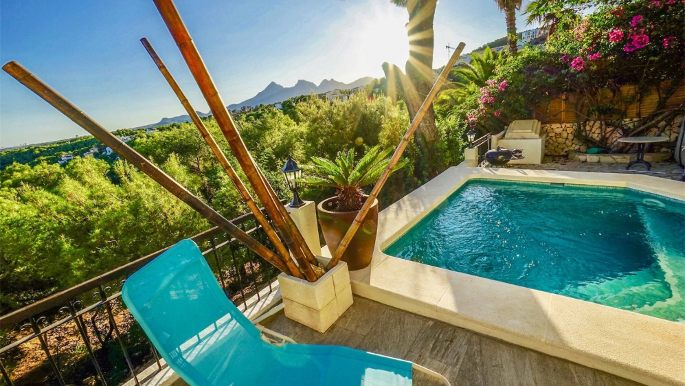  Beautiful Ibiza-style villa with spectacular views in Altea