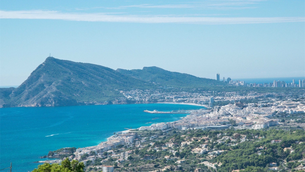 Prachtig appartement op het zuiden met spectacular uitzicht op Altea vanaf zeer ruim terras