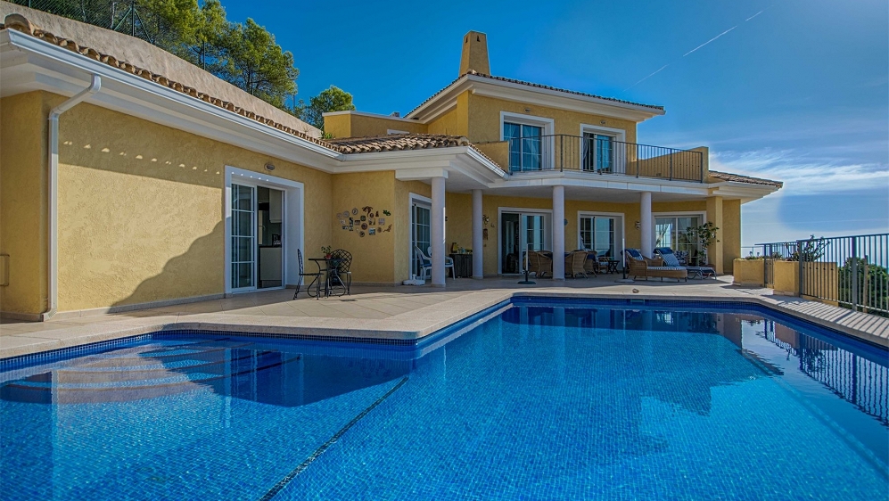 Beautiful Mediterranean style villa with amazing views near Altea La Vella