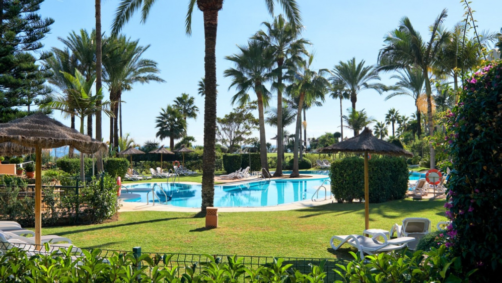 Spectaculair zeezicht appartement in luxe resort direct aan het strand