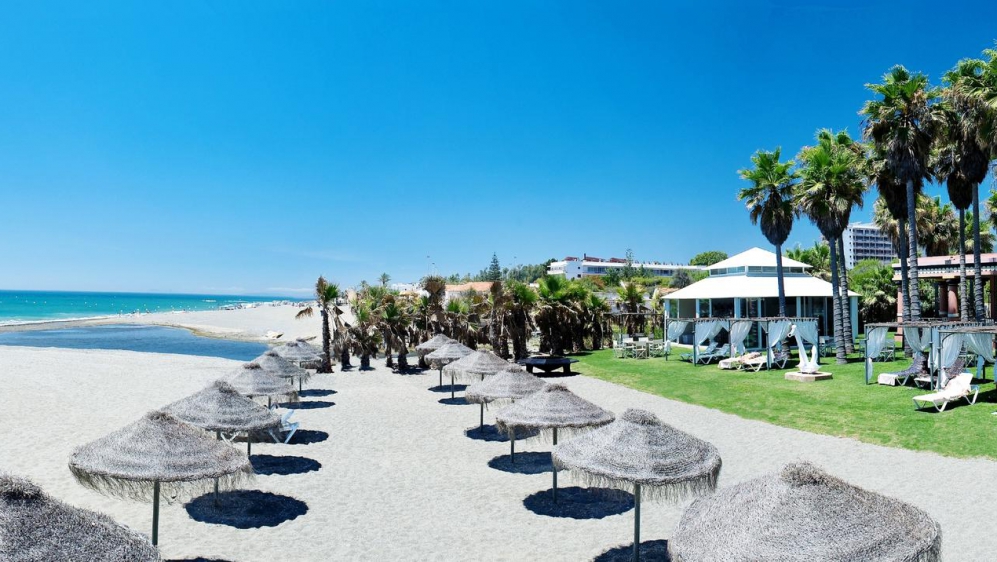 Contemporary beachfront designer villa with direct private access to the beach in the New Golden Mile.