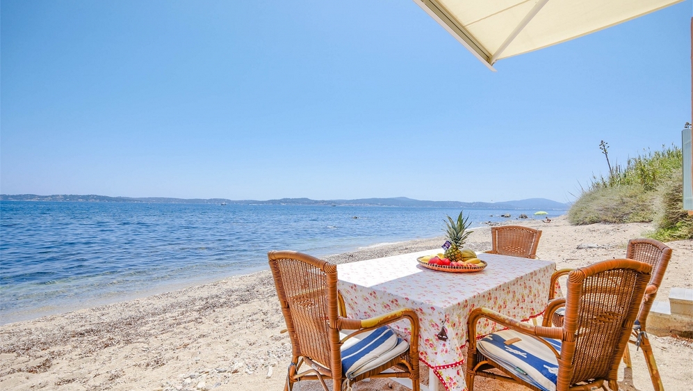 Uniek appartement direct aan het strand - Pieds dans l'eau!!