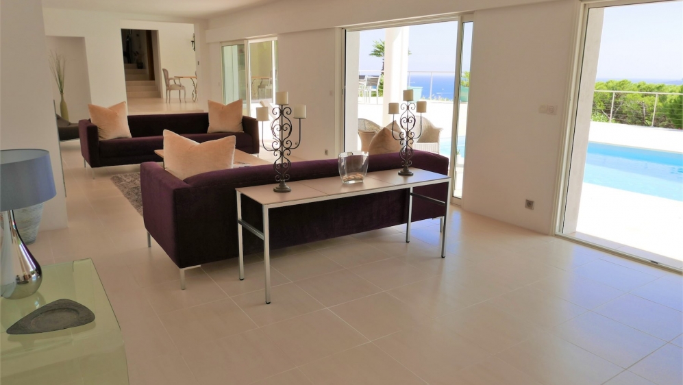 Fantastische moderne villa met panoramisch uitzicht over de baai van St.Tropez