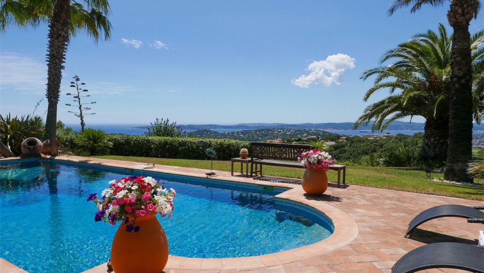 Beautiful luxurious villa offering amazing views of Saint Tropez bay