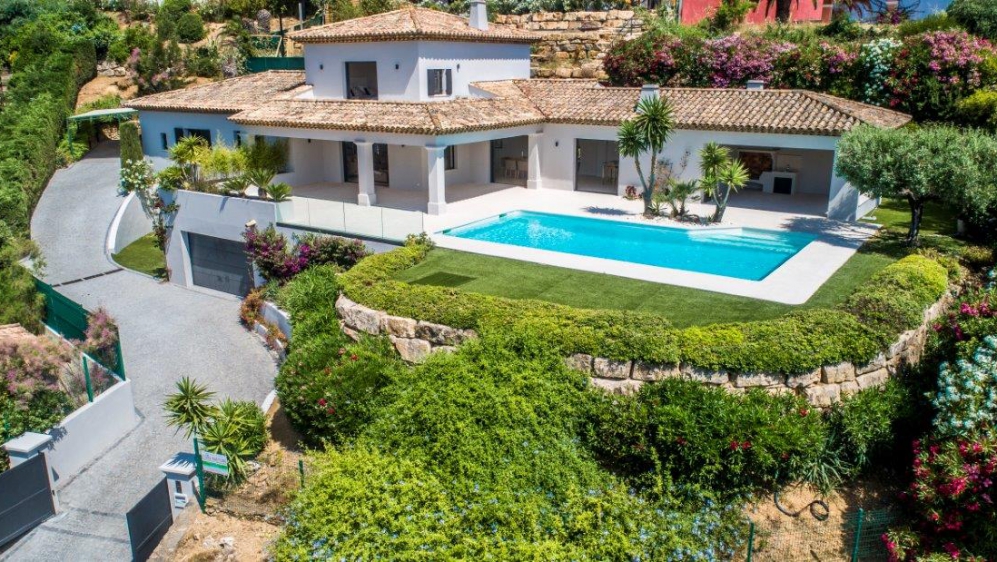 Schitterende villa op absolute droomlocatie met super uitzicht