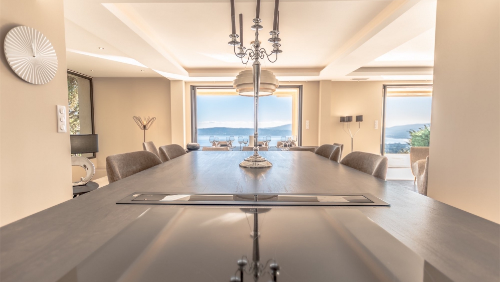 Indrukwekkende super villa met fenomenaal uitzicht over de baai van Saint Tropez