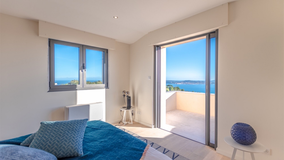 Indrukwekkende super villa met fenomenaal uitzicht over de baai van Saint Tropez
