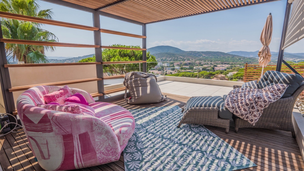 Luxurious contemporary villa within walking distance to the sea and centre of Sainte Maxime