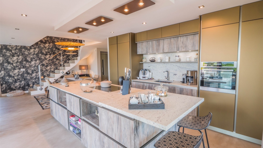 Luxurious contemporary villa within walking distance to the sea and centre of Sainte Maxime