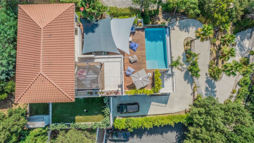 Luxurious contemporary villa within walking distance to the sea and centre of Sainte Maxime