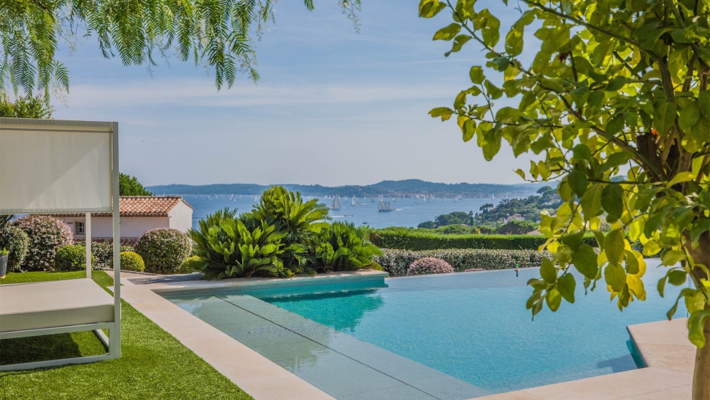 Exclusieve villa met spectaculair zeezicht op toplocatie Sainte Maxime