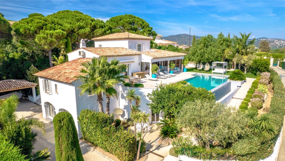 Exclusieve villa met spectaculair zeezicht op toplocatie Sainte Maxime