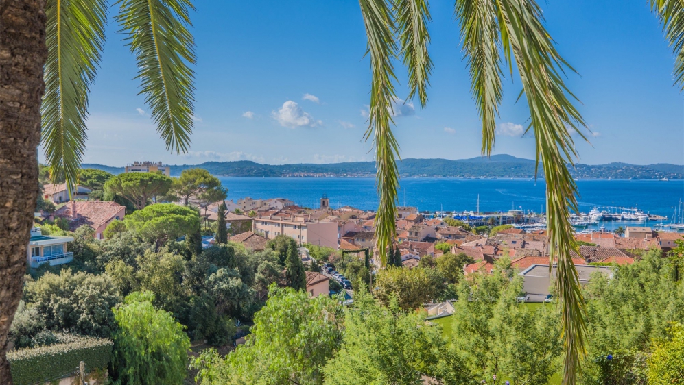 Luxurious 1930s Villa with Panoramic Sea Views in toplocation of Sainte-Maxime