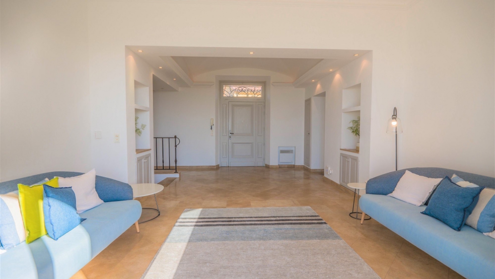 Luxurious 1930s Villa with Panoramic Sea Views in toplocation of Sainte-Maxime