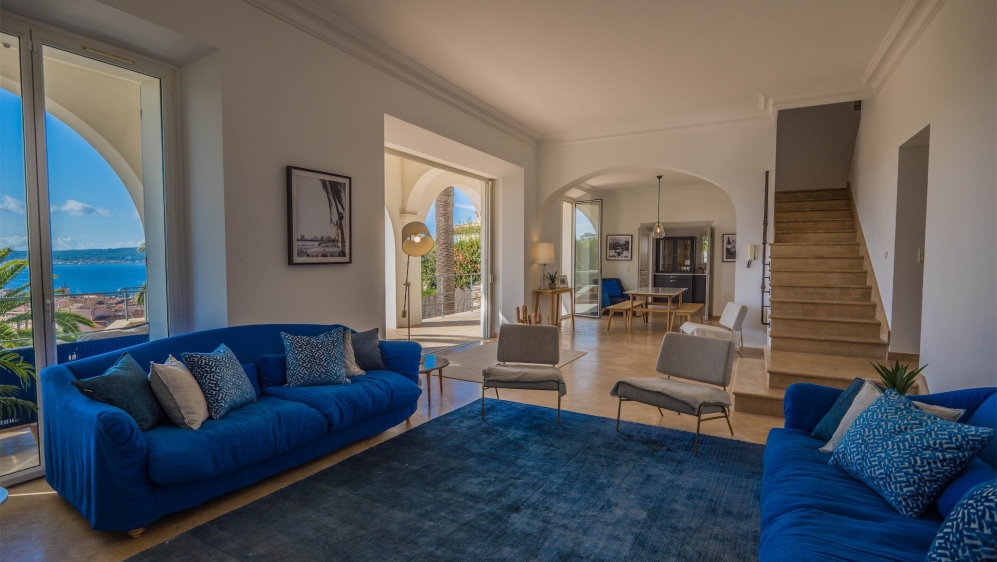 Luxurious 1930s Villa with Panoramic Sea Views in toplocation of Sainte-Maxime