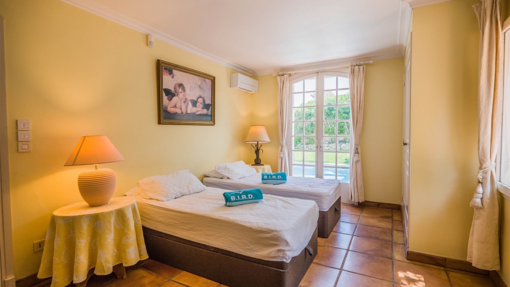 Unieke Waterfront villa aan zee in Sainte Maxime – Een zeldzame kans aan de Golf van Saint-Tropez