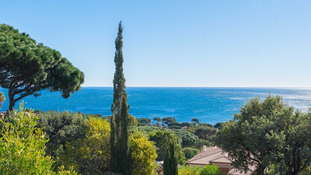 Super charmant Provencaals huis met uitzonderlijk panoramisch zeezicht - Buitenkans!
