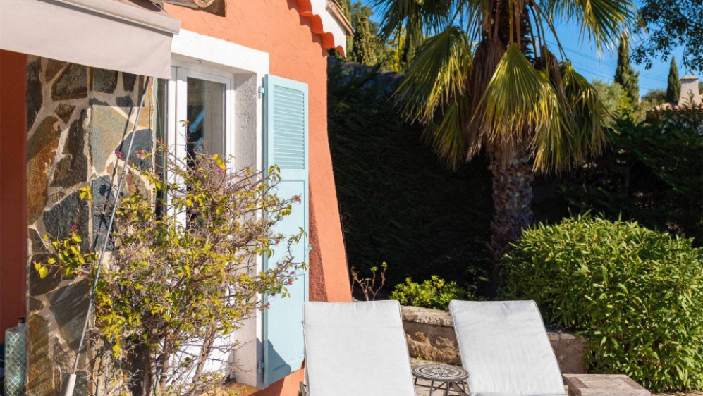 Super charmant Provencaals huis met uitzonderlijk panoramisch zeezicht - Buitenkans!