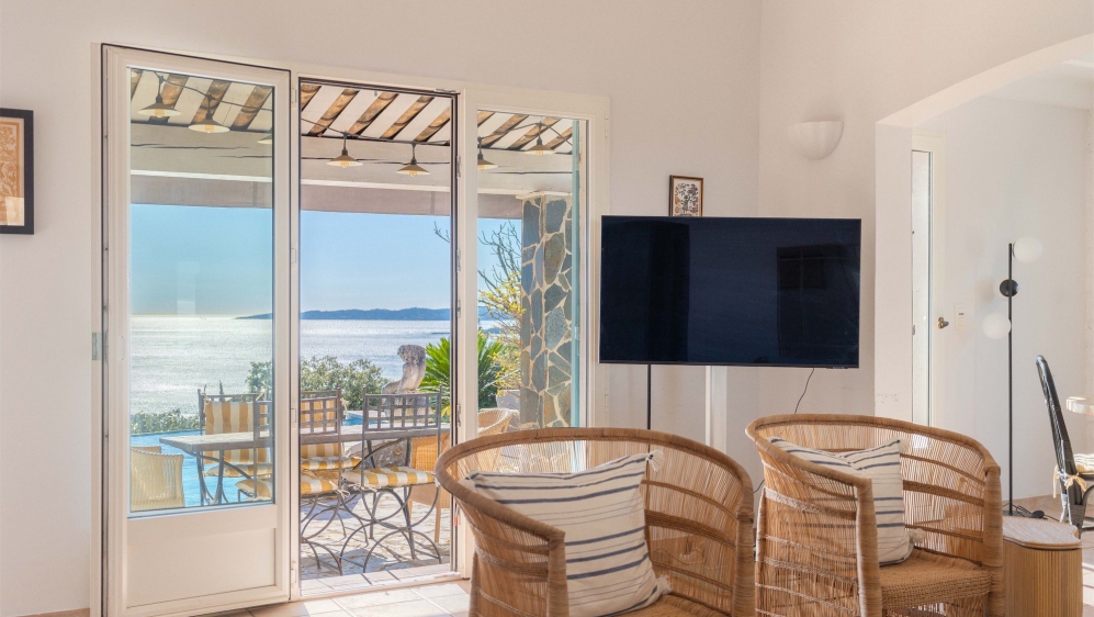 Super charmant Provencaals huis met uitzonderlijk panoramisch zeezicht - Buitenkans!