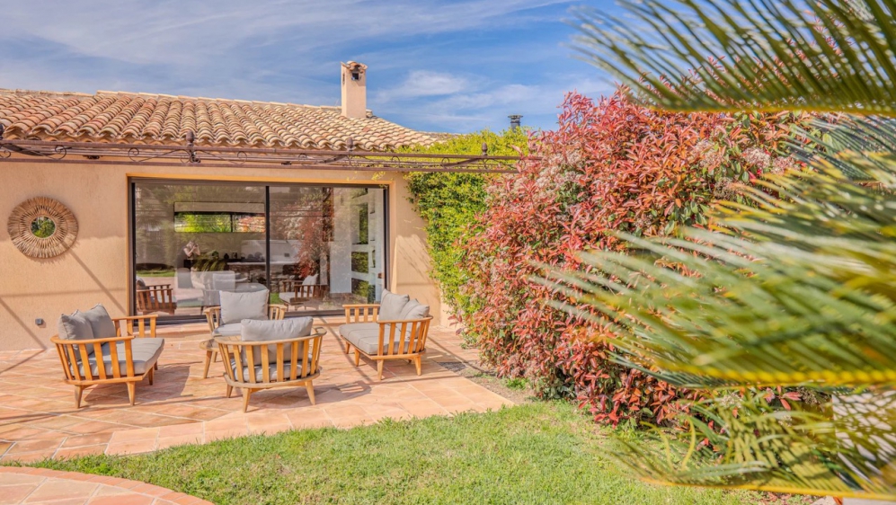 Stijlvolle en volledig gerenoveerde Provencaalse villa op geweldige locatie!