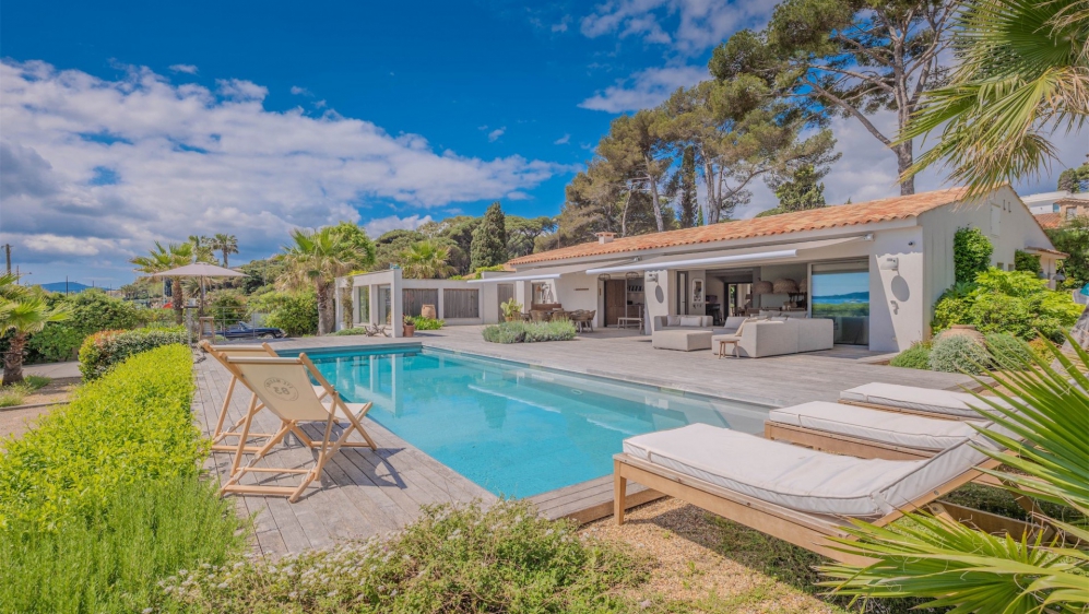 Bohemian-chic villa met zeezicht in Sainte-Maxime op loopafstand strand, jachthaven en centrum