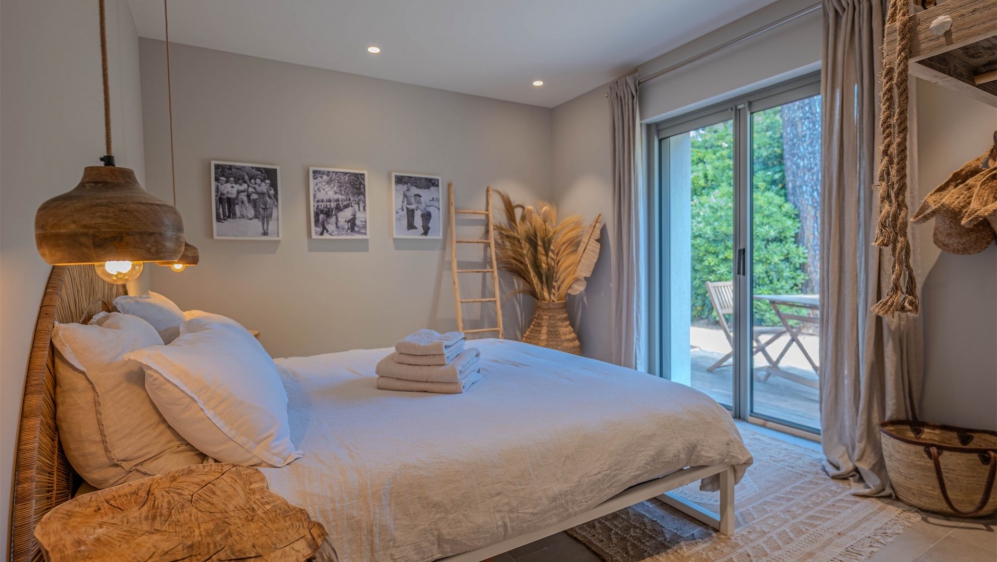 Bohemian-chic villa met zeezicht in Sainte-Maxime op loopafstand strand, jachthaven en centrum