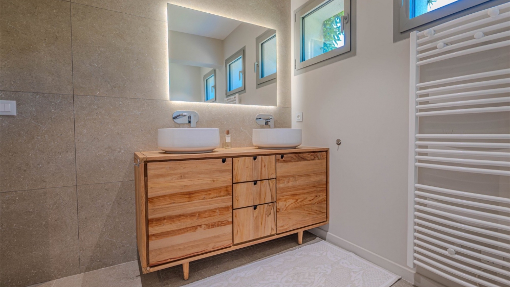 Bohemian-chic villa met zeezicht in Sainte-Maxime op loopafstand strand, jachthaven en centrum