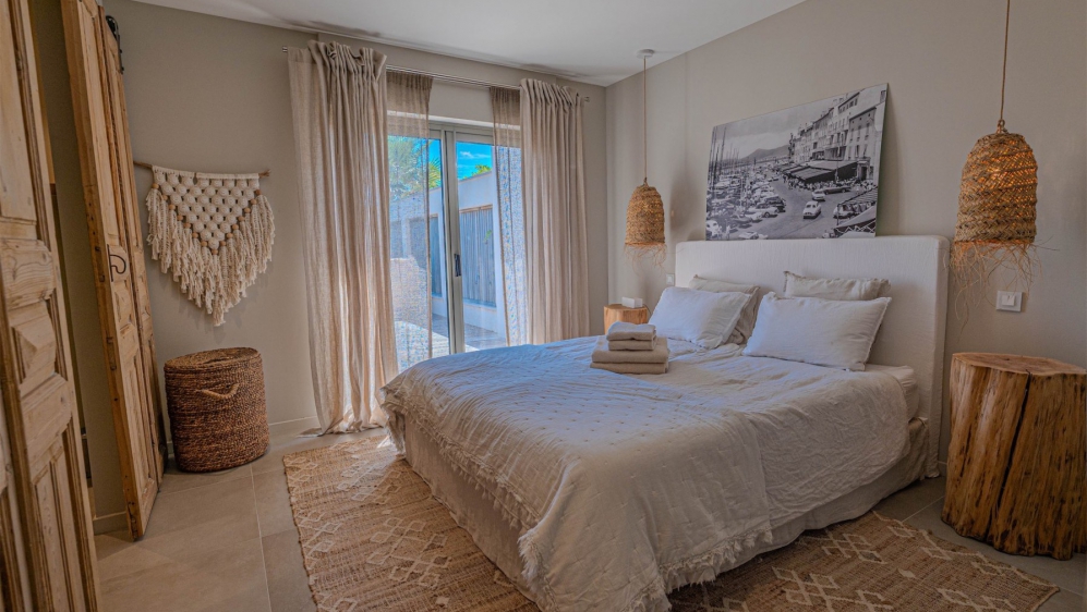 Bohemian-chic villa met zeezicht in Sainte-Maxime op loopafstand strand, jachthaven en centrum