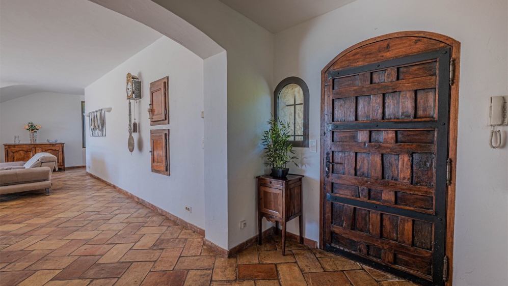 Karaktervolle villa op toplocatie met schitterend zeezicht en enorm potentieel - BUITENKANS!!!