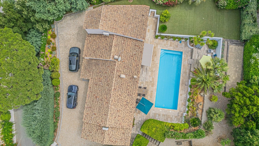 Buitenkans: modern Provencaalse villa op heerlijke locatie voor zeer scherpe prijs!
