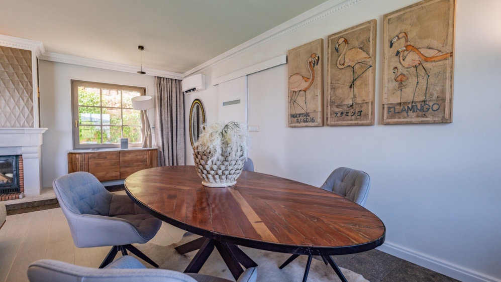 Exclusive villa with the most spectacular views over La Nartelle beach and the sea