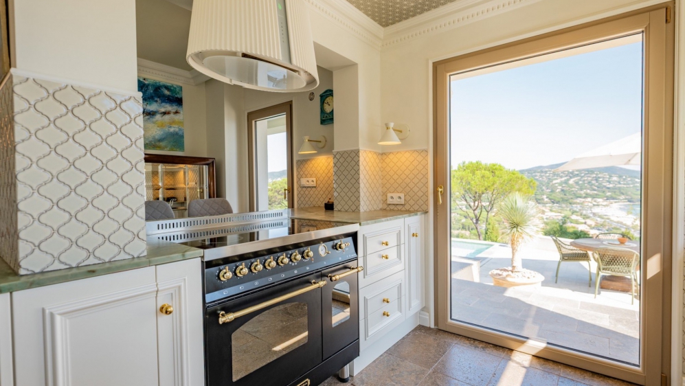 Exclusive villa with the most spectacular views over La Nartelle beach and the sea