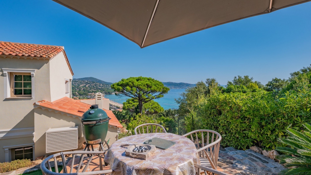 Exclusive villa with the most spectacular views over La Nartelle beach and the sea